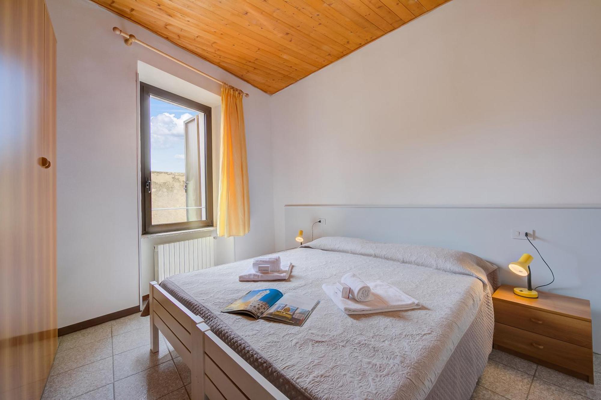 Al Peveri - Private Parking & Near Lake - Happy Rentals Toscolano Maderno Bagian luar foto