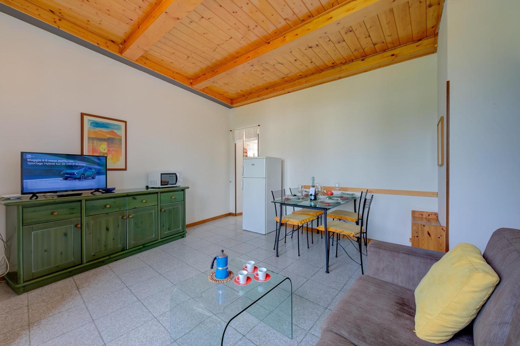 Al Peveri - Private Parking & Near Lake - Happy Rentals Toscolano Maderno Bagian luar foto